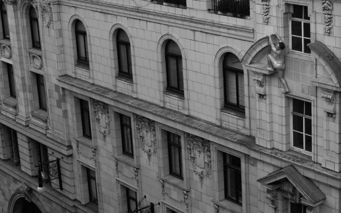 Parkour Tim Shieff Nu Et En Libert Sur Les Toits De Londres